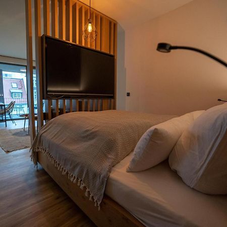 Full House Premium Apartments Jena Esterno foto
