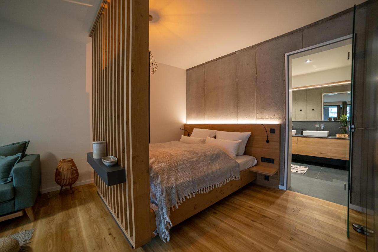 Full House Premium Apartments Jena Esterno foto