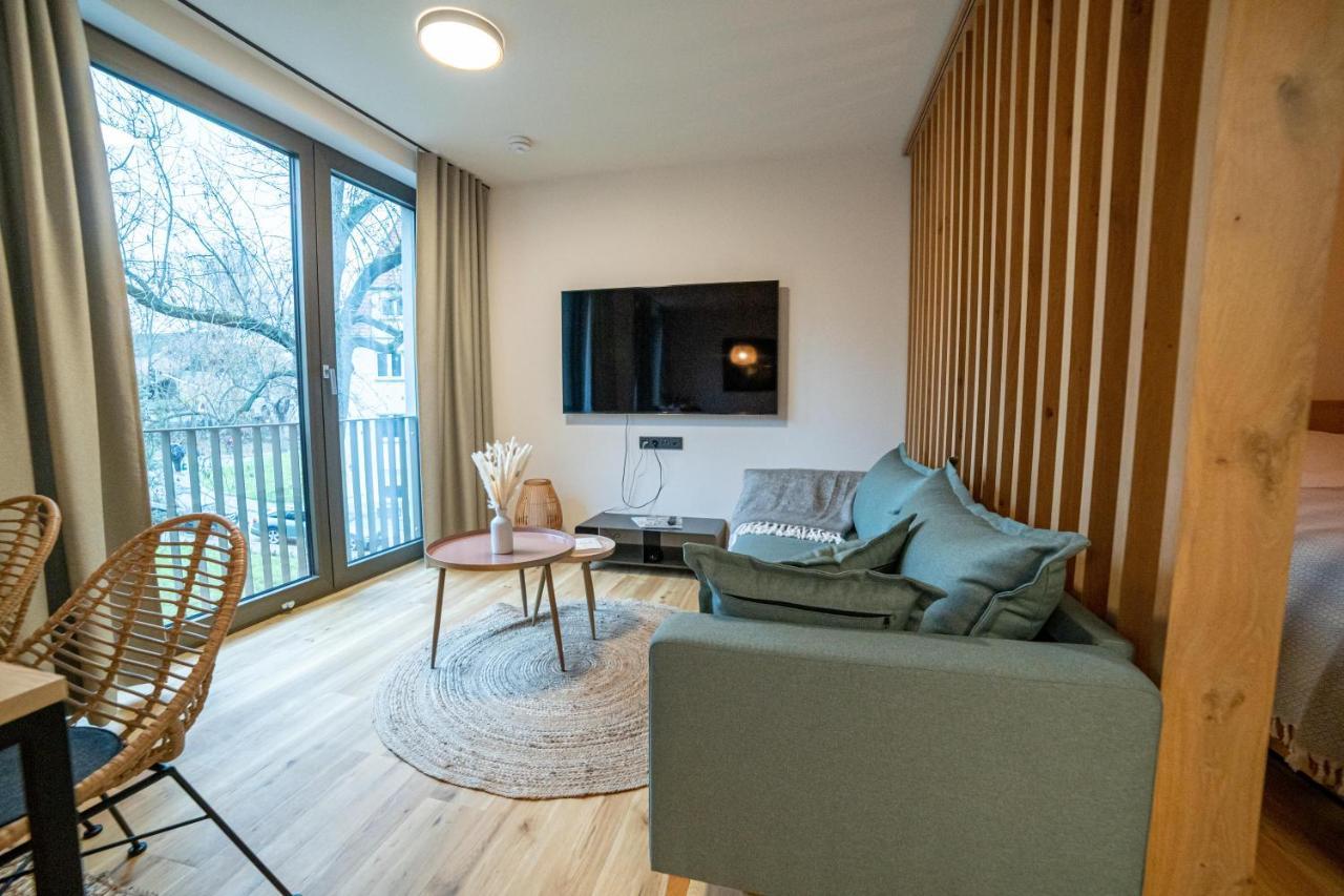 Full House Premium Apartments Jena Esterno foto